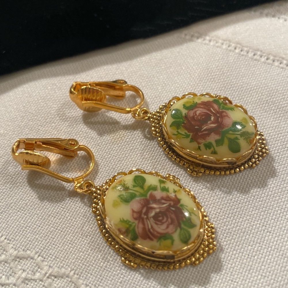Vintage Gold And Floral Cabochon Earrings - Picture 1 of 6